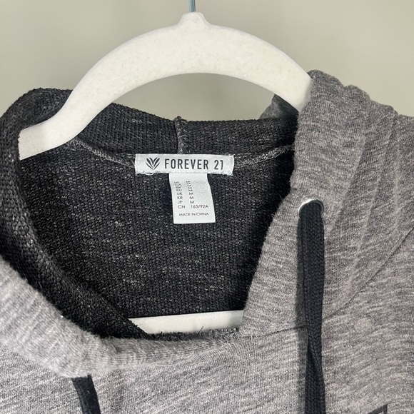 Forever 21 Charcoal Sleeveless Hoodie - Picture 2 of 3